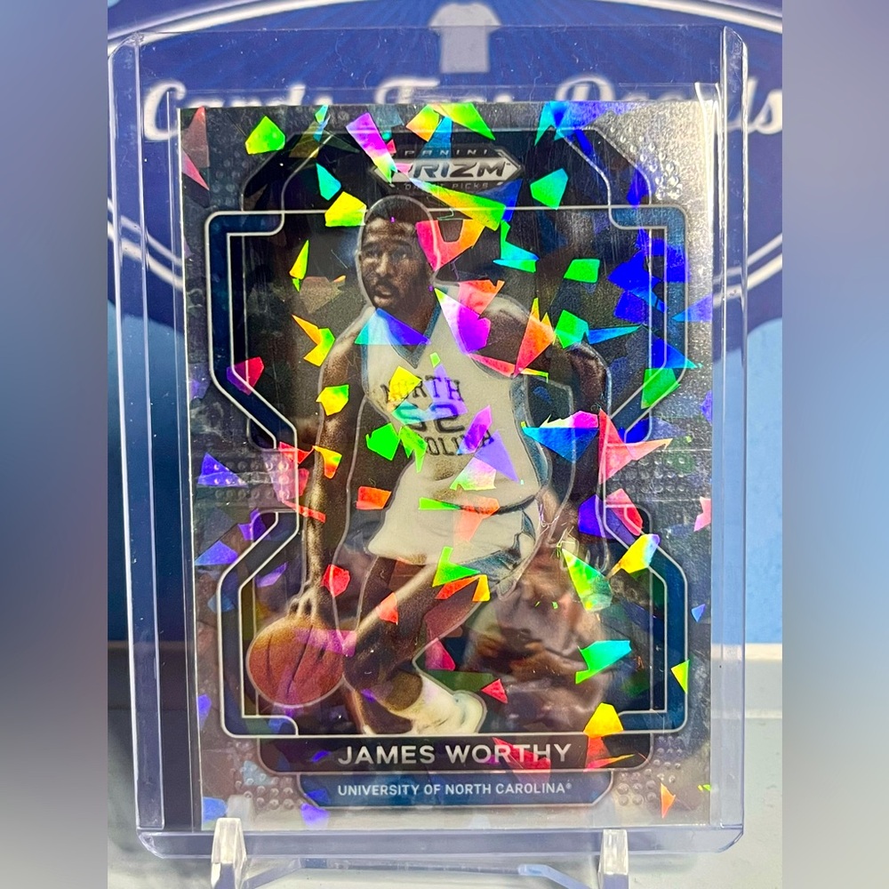 James Worthy Panini Prizm North Carolina Tarheels Cracked Ice Holographic Card